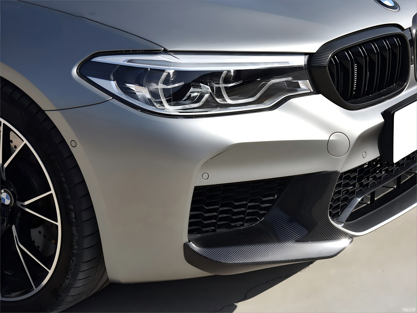 MP Style Dry Carbon Front Splitter - BMW F90 M5 PRE-LCI