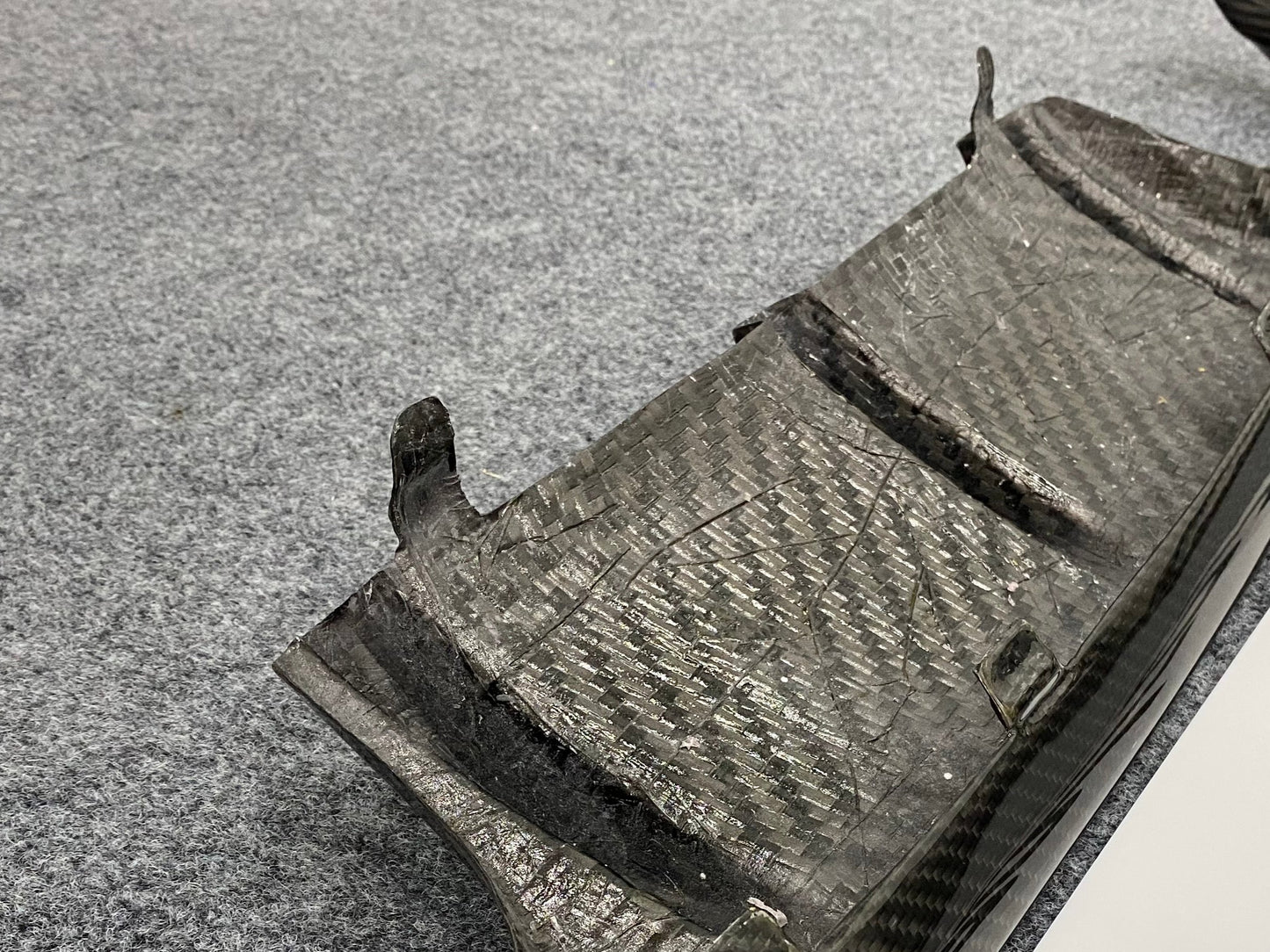 MP STYLE CARBON FIBER REAR DIFFUSER - BMW F80 M3 & F82/F83 M4