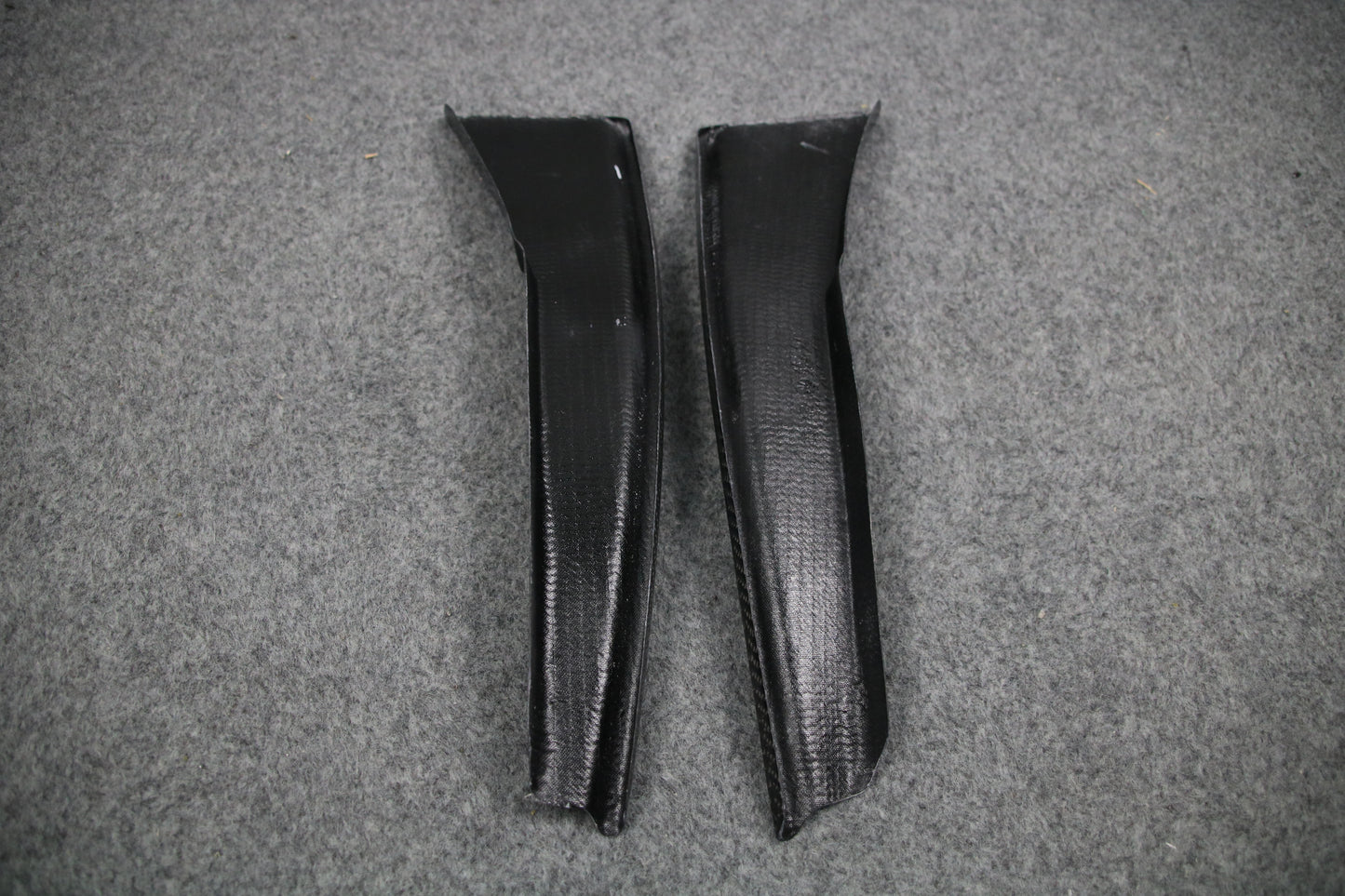 V STYLE CARBON FIBER FRONT CANARDS - BMW E90/E92/E93 M3