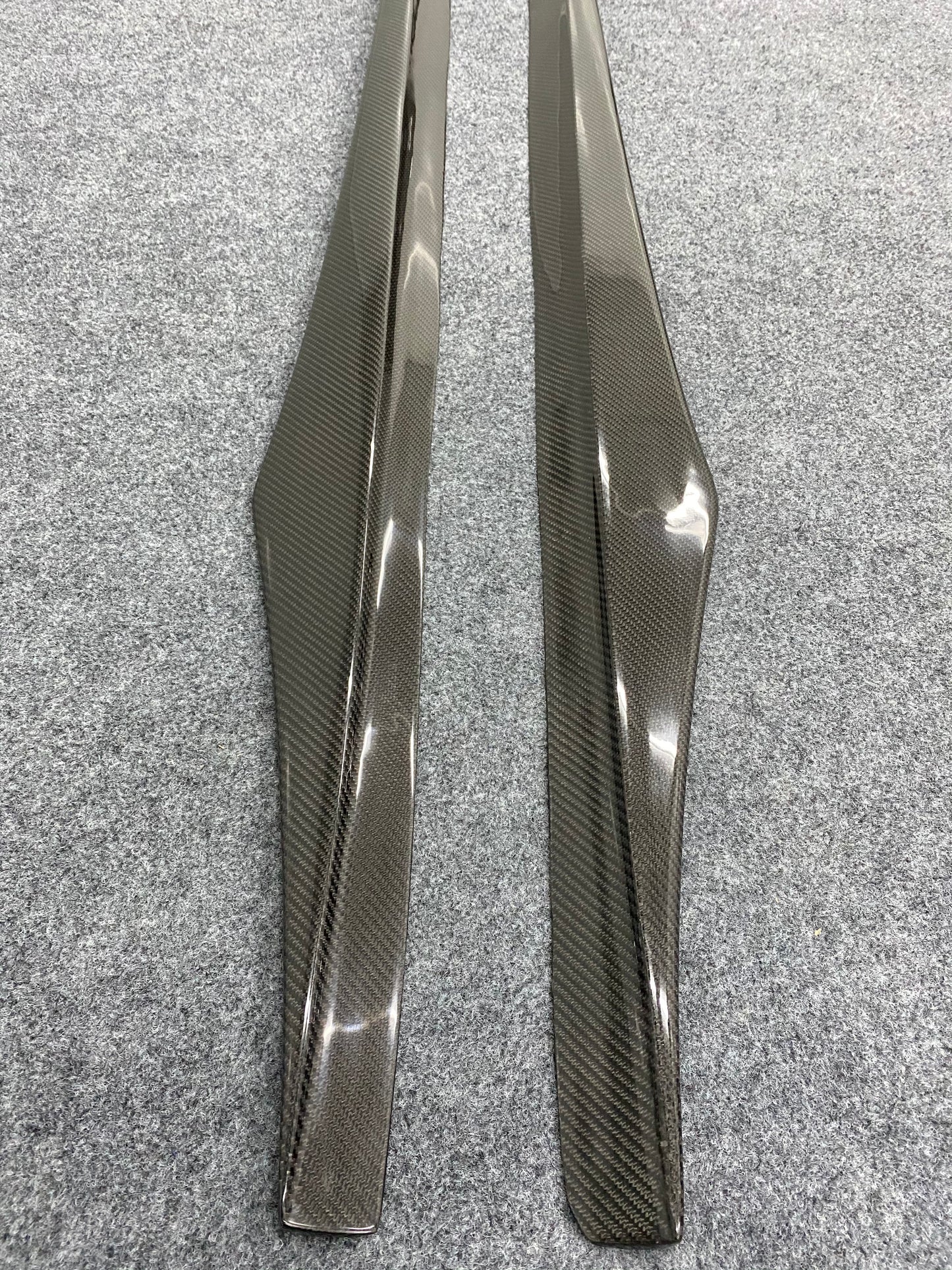 V STYLE CARBON FIBER SIDE SKIRTS - BMW F06 / F12 / F13 M6 & 6 SERIES