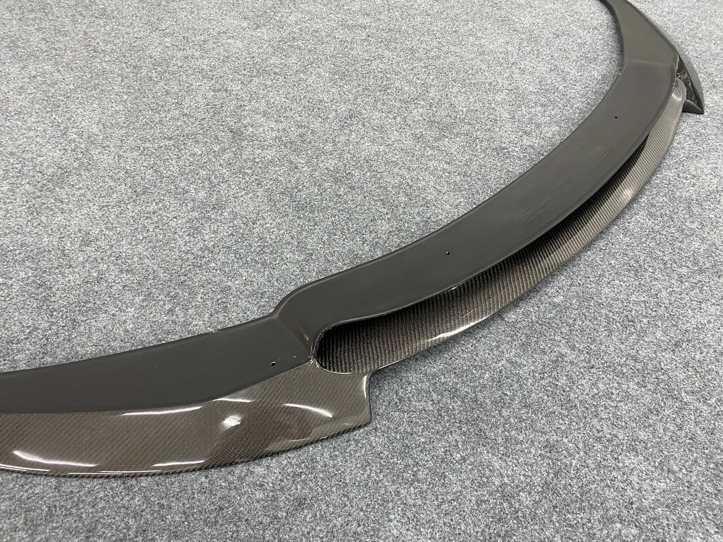 V STYLE CARBON FIBER FRONT LIP - BMW F06 / F12 / F13 M6