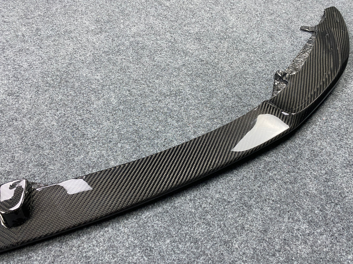MP STYLE CARBON FIBER FRONT LIP - BMW F80 M3 & F82/F83 M4